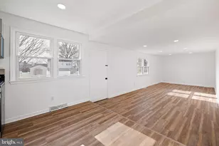 325 E Roosevelt Ave, New Castle, DE 19720 - Photo 18