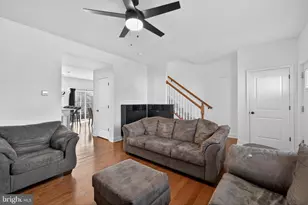 815 E Hazeldell Ave, New Castle, DE 19720 - Photo 4