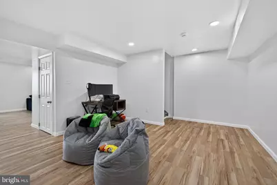 815 E Hazeldell Avenue, New Castle, DE 19720 - Photo 36