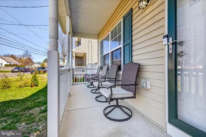 815 E Hazeldell Avenue, New Castle, DE 19720 - Photo 2