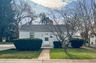 702 East Ave, New Castle, DE 19720 - Photo 1