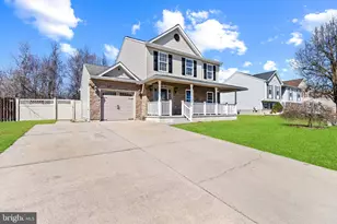 8 Bastille Loop, Newark, DE 19702 - Photo 2