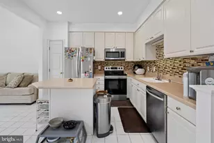 200 Barclay Dr, Hockessin, DE 19707 - Photo 6