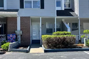 10 Brian Ct, New Castle, DE 19720 - Photo 1