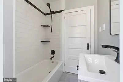 2201 N Locust Street, Wilmington, DE 19802 - Photo 18