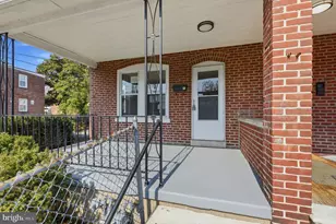 2201 N Locust St, Wilmington, DE 19802 - Photo 2