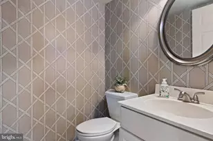 201 Hazel Ridge Dr, Wilmington, DE 19810 - Photo 16