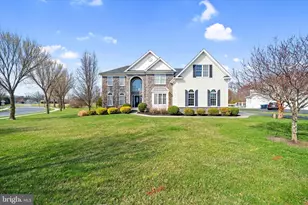 1423 Olmsted Dr, Bear, DE 19701 - Photo 2