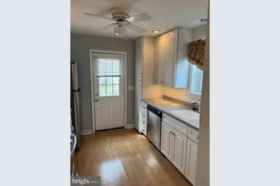 110 Sunset Dr, Wilmington, DE 19809 - Photo 4