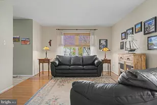 19 Country Hills Dr, Newark, DE 19711 - Photo 4