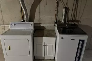 8 Honeysuckle Dr, Newark, DE 19702 - Photo 12