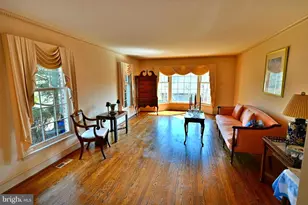 27 Raphael Rd, Hockessin, DE 19707 - Photo 2