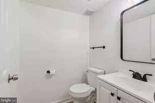 213 Hazel Ridge Dr, Talleyville, DE 19803 - Photo 18