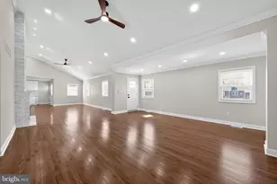 207 Rolling Green Ave, New Castle, DE 19720 - Photo 14