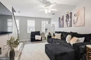 112 E 4th St, New Castle, DE 19720 - Photo 2