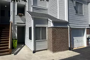 2404 Creekside Dr, Newark, DE 19711 - Photo 1