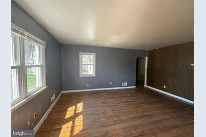 17 Varmar Drive, New Castle, DE 19720 - Photo 2