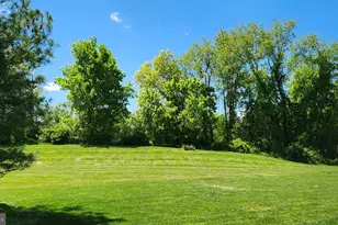 39 Calvarese Dr, Bear, DE 19701 - Photo 2