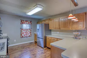 562 Railroad Ave, Townsend, DE 19734 - Photo 18