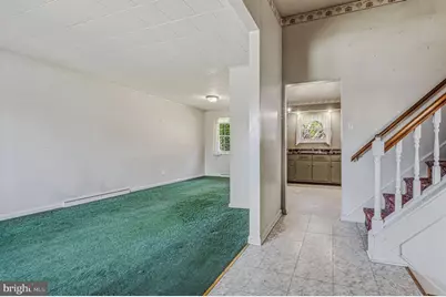 49 E Avon Drive, Claymont, DE 19703 - Photo 6