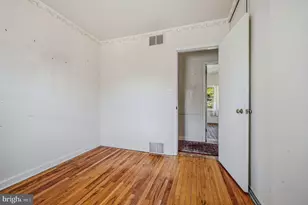 49 E Avon Dr, Claymont, DE 19703 - Photo 14