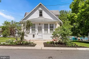 105 New York Ave, Claymont, DE 19703 - Photo 2
