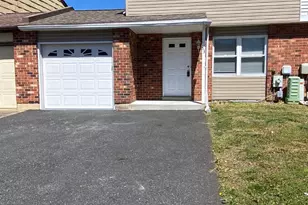 53 Bradley Dr, Newark, DE 19702 - Photo 1