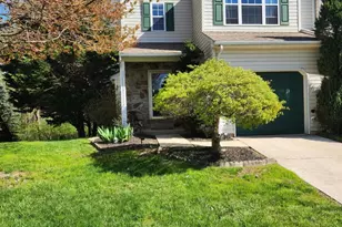 922 Glackens Ln, Wilmington, DE 19808 - Photo 2