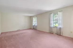 300 Suffolk Dr, Bear, DE 19701 - Photo 8