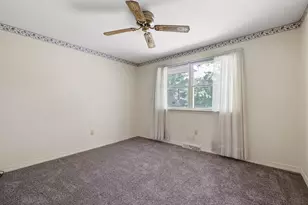 300 Suffolk Dr, Bear, DE 19701 - Photo 22