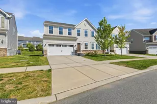 335 Tiger Lily Dr, Middletown, DE 19709 - Photo 2