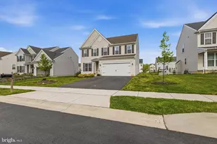 239 Abbigail Crossing, Townsend, DE 19734 - Photo 2