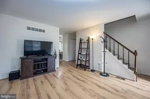 8 Laird Ln, New Castle, DE 19720 - Photo 4