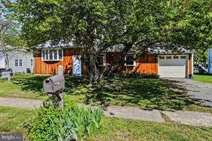 56 Upland Ct, Newark, DE 19713 - Photo 2