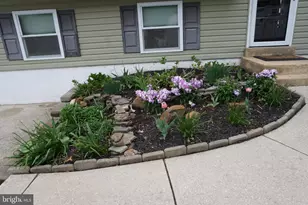 202 Coral Reef Dr, Newark, DE 19713 - Photo 2