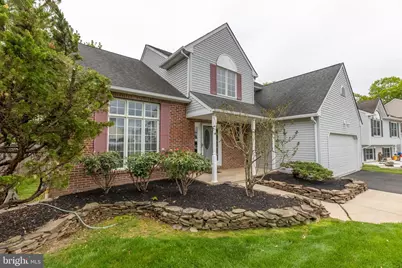 215 E Flagstone Drive, Newark, DE 19702 - Photo 2