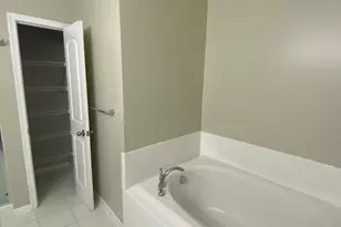 640 Jacobsen Cir, Newark, DE 19702 - Photo 14