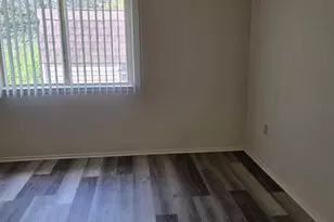 13 Honeysuckle Dr, Newark, DE 19702 - Photo 8