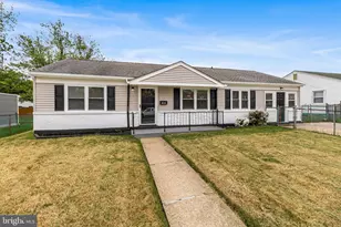 56 Chesterfield Dr, New Castle, DE 19720 - Photo 2