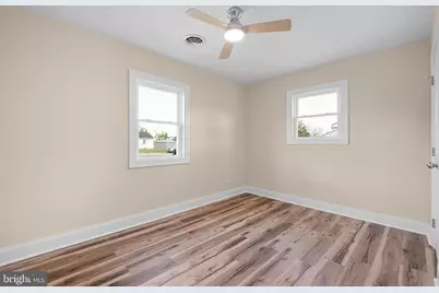 22 Memorial Drive, New Castle, DE 19720 - Photo 16
