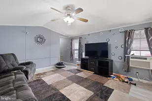 29 W Reybold Dr, Middletown, DE 19709 - Photo 2