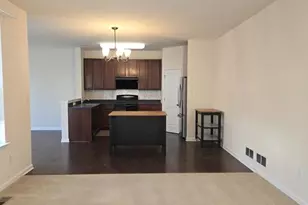 303 Ellis Ct, Newark, DE 19711 - Photo 2