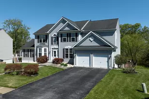 211 Robin Redbreast Rd, Newark, DE 19711 - Photo 2