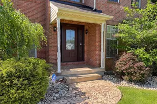 13 Whirlaway Dr, Bear, DE 19701 - Photo 2