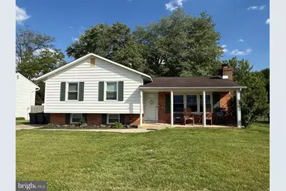 879 Broadfield Drive, Newark, DE 19713 - Photo 2