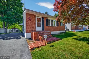 61 Greenridge Rd, Newark, DE 19711 - Photo 1