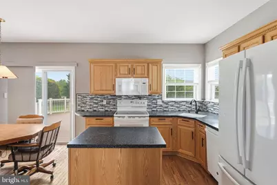 308 Waterview Drive, New Castle, DE 19720 - Photo 18