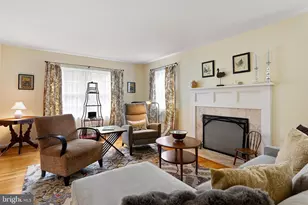 7 Hollingsworth Dr, Wilmington, DE 19807 - Photo 4