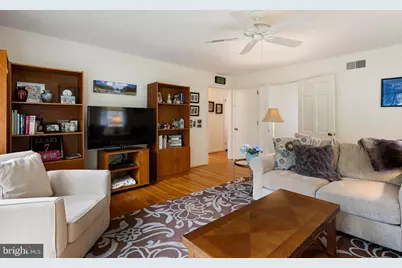 7 Hollingsworth Drive, Wilmington, DE 19807 - Photo 6