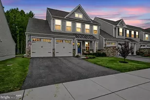 2004 Rivers Dr, Newark, DE 19702 - Photo 1